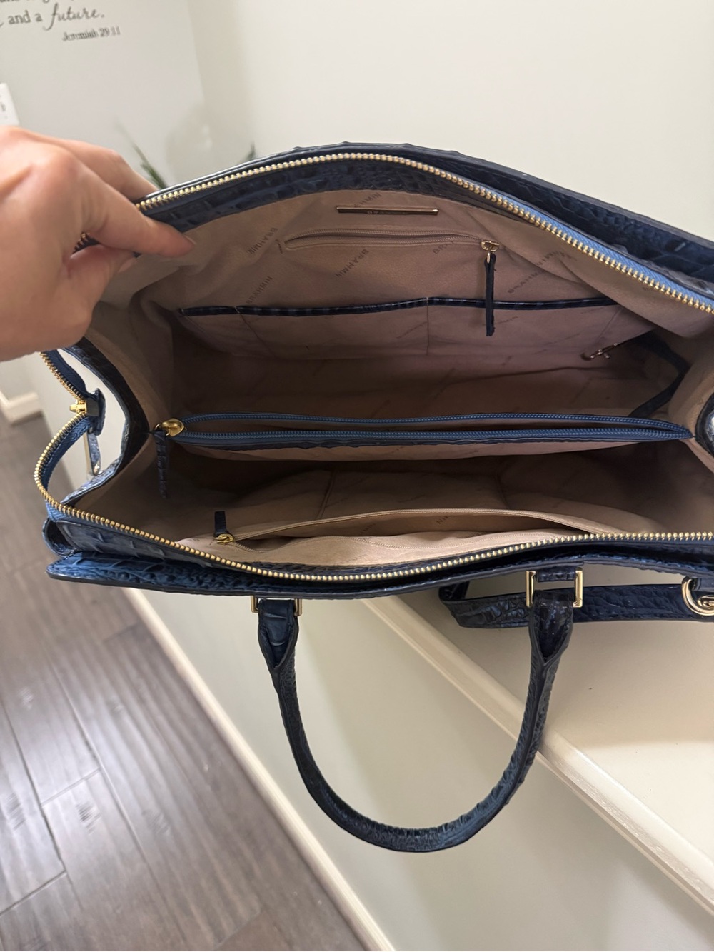 Brahmin Finley Deep Navy Croc-Embossed Tote with Matching Daisy pouch and wallet - Picture 7 of 15